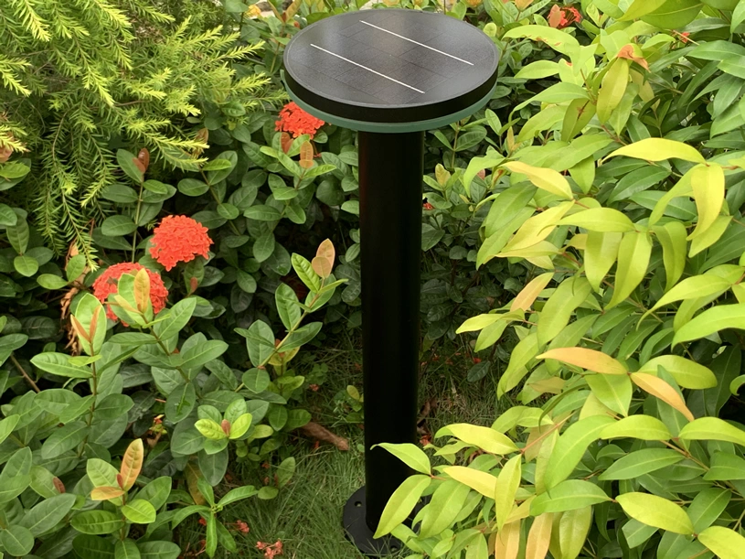 High Power Solar Charge Controller CE Outdoor Bollard Solar LED Garden Light with 5W Solar Panel & LED Light